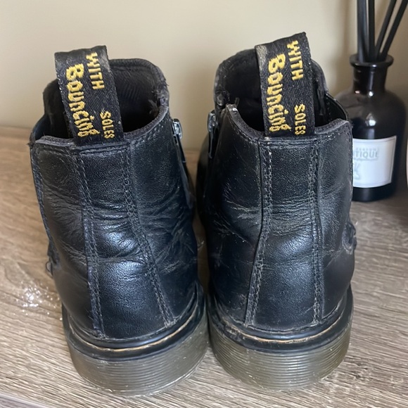 GUC Dr. Marten's Big boy size 6 - Picture 2 of 5